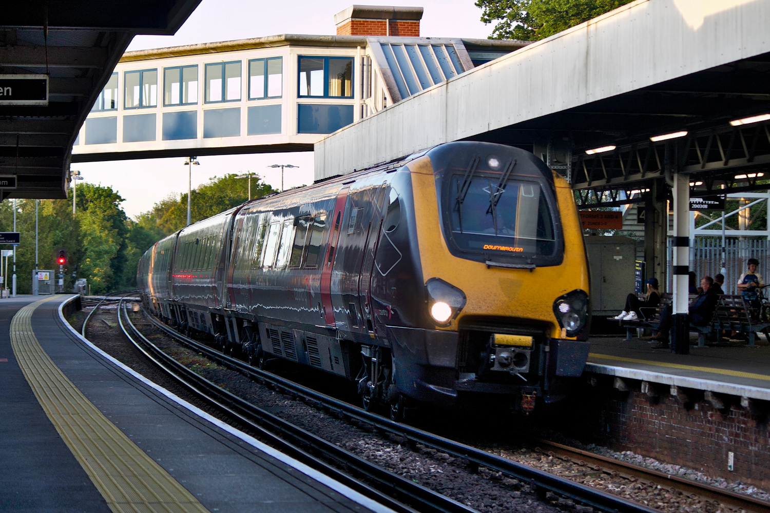 220011