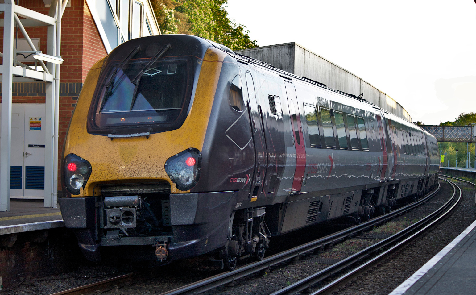 220014