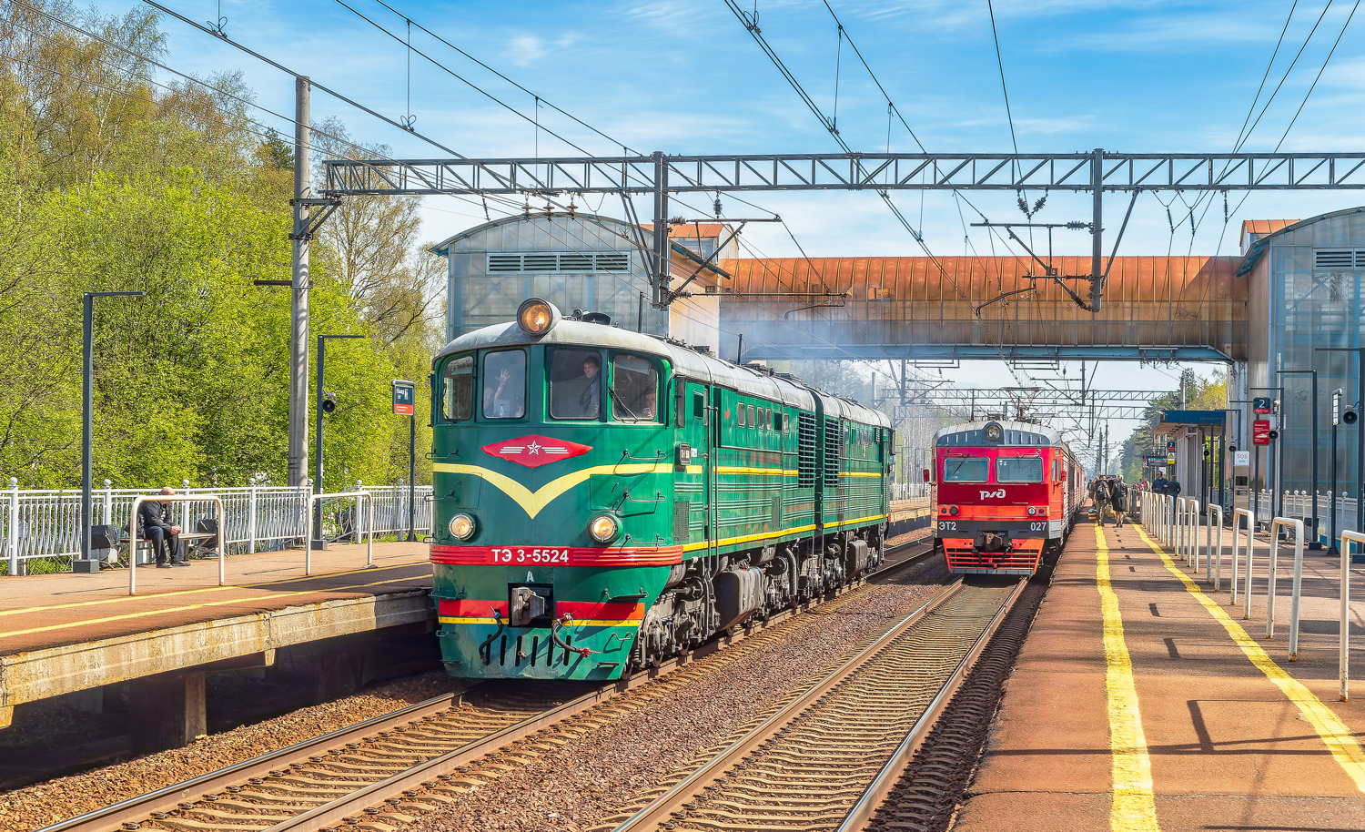 ТЭ3-5524; ЭТ2Л-027
