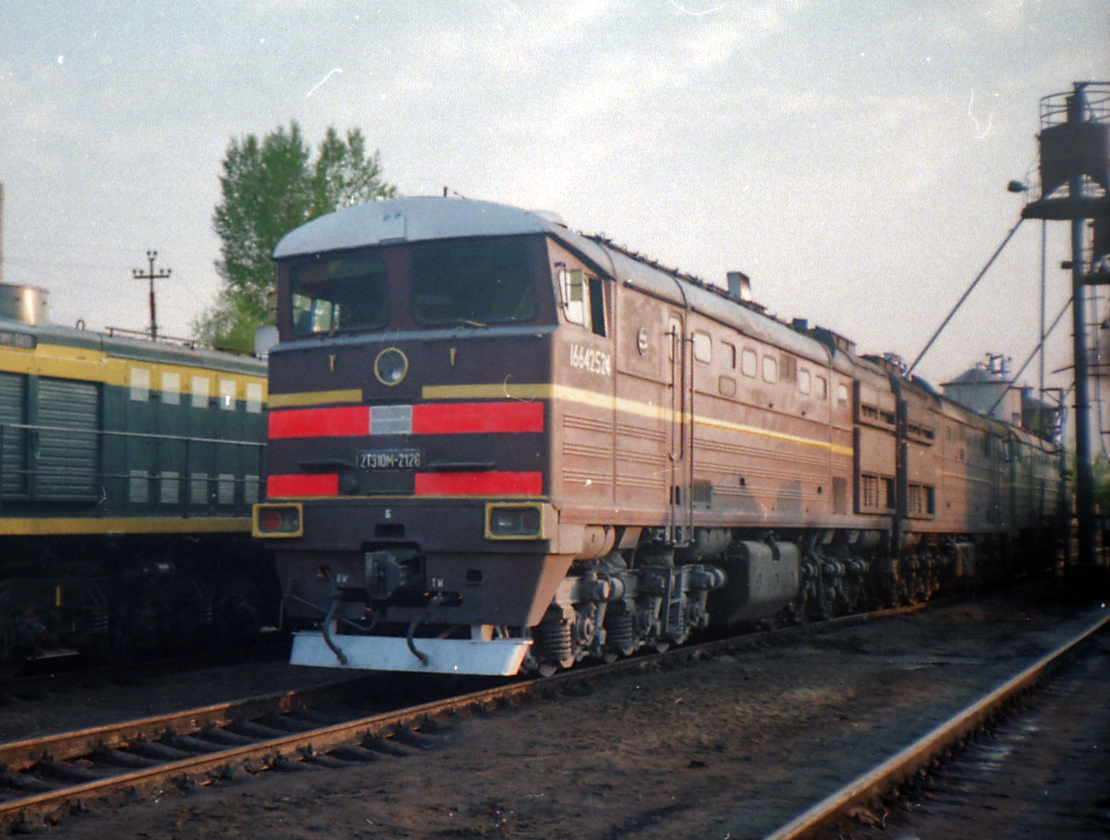 2ТЭ10М-2126