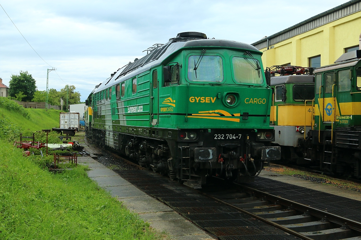 232 704-7