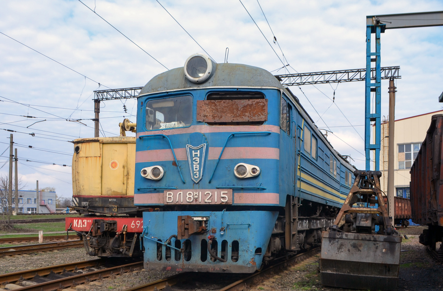 ВЛ8М-1215