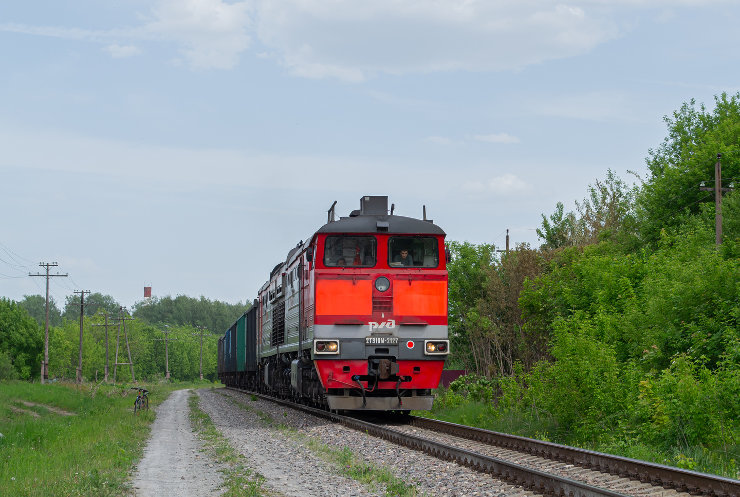 2ТЭ10М-2127