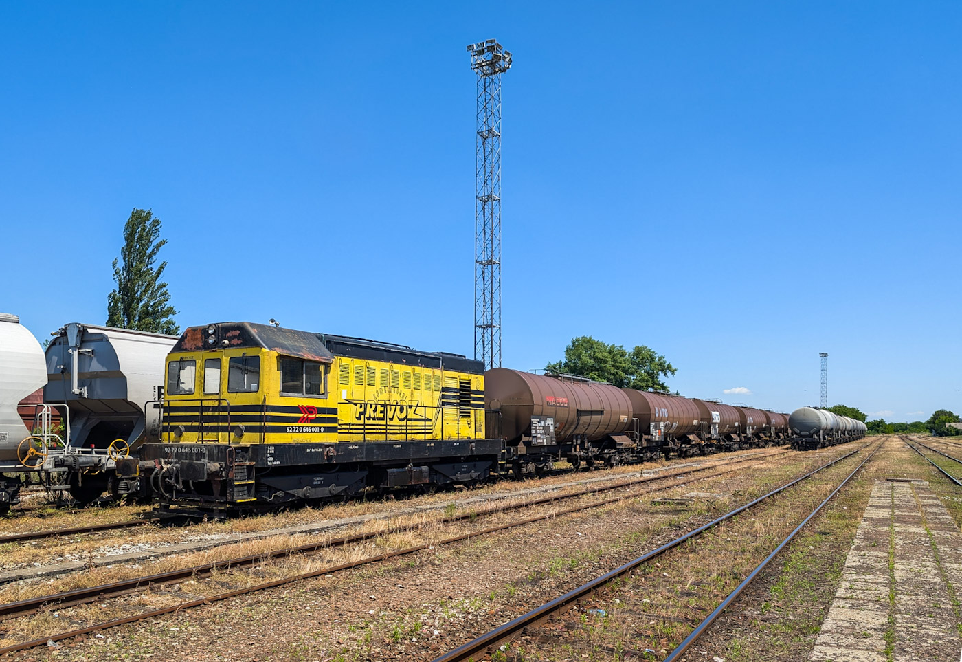 646 001