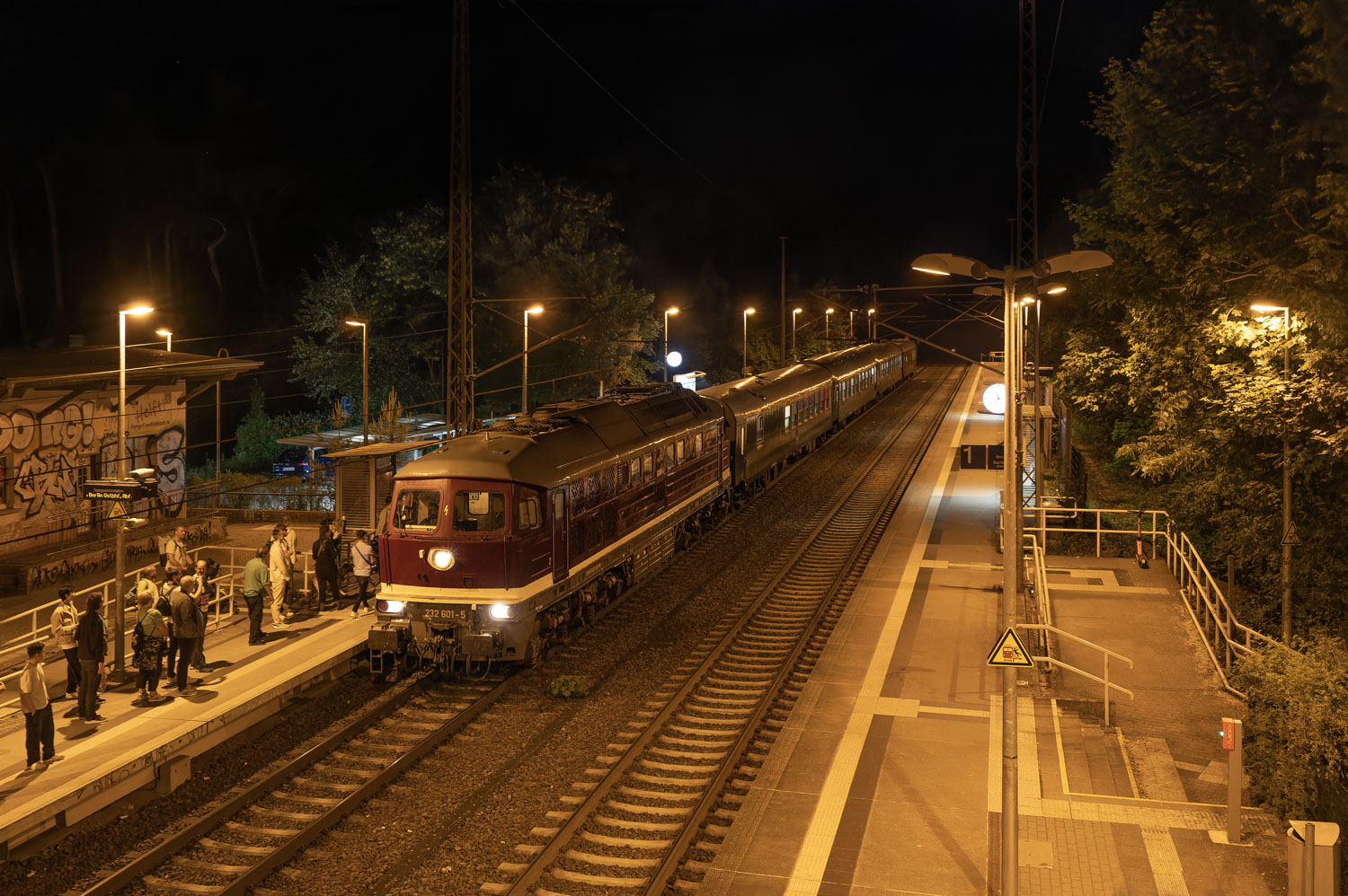 232 601-5