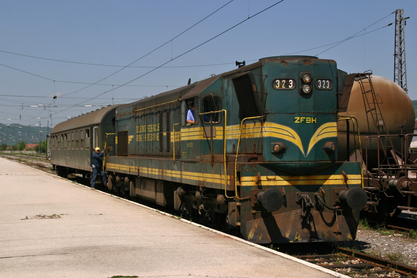 661-323