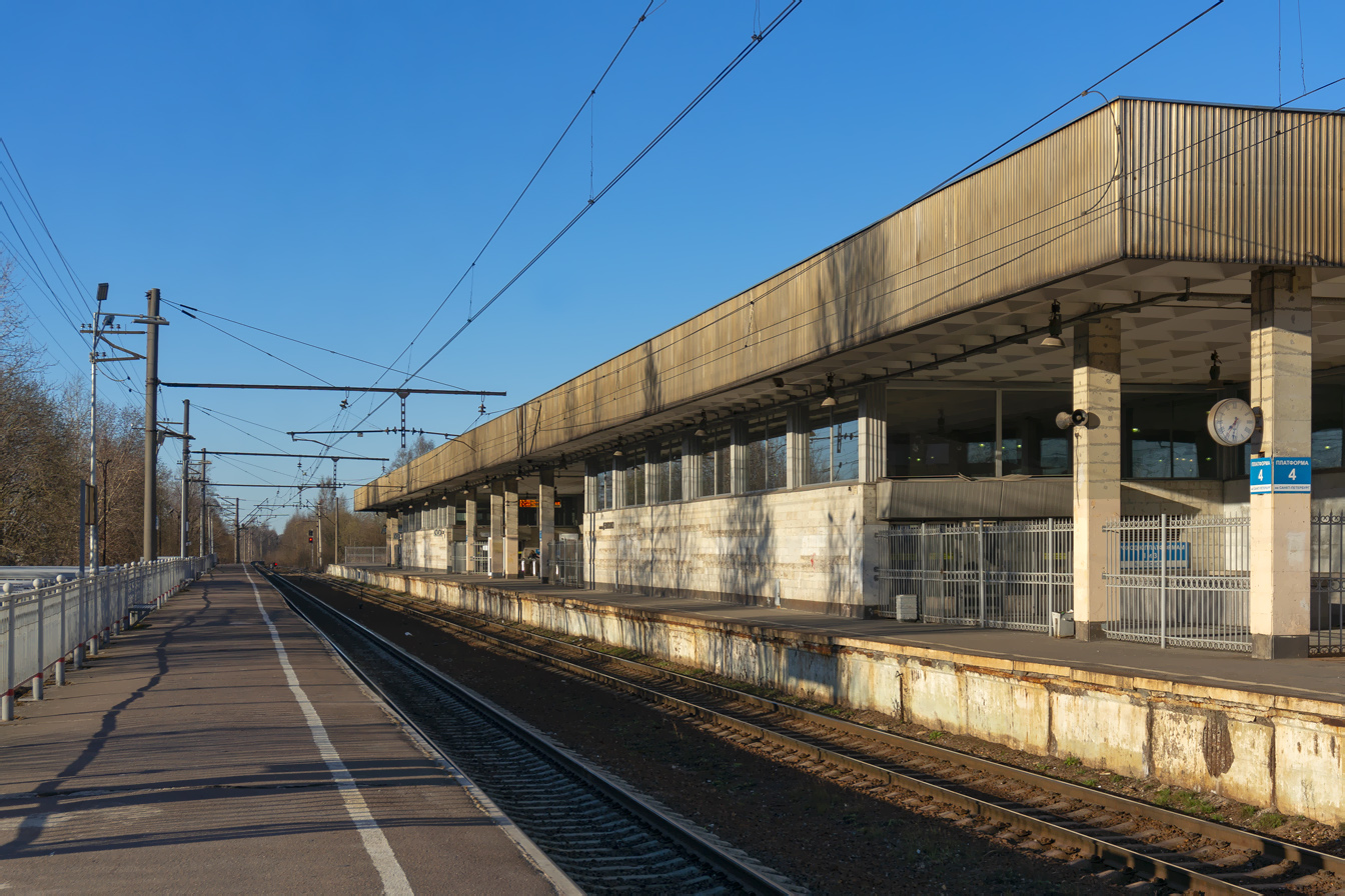 October Railway — Stations & ways