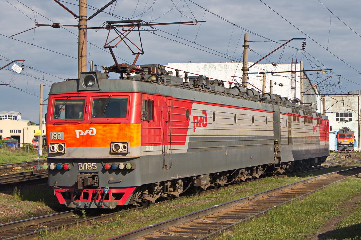 ВЛ85-190
