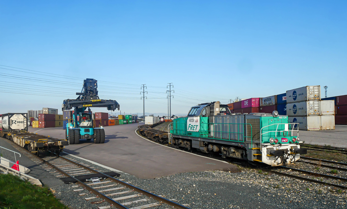 460124