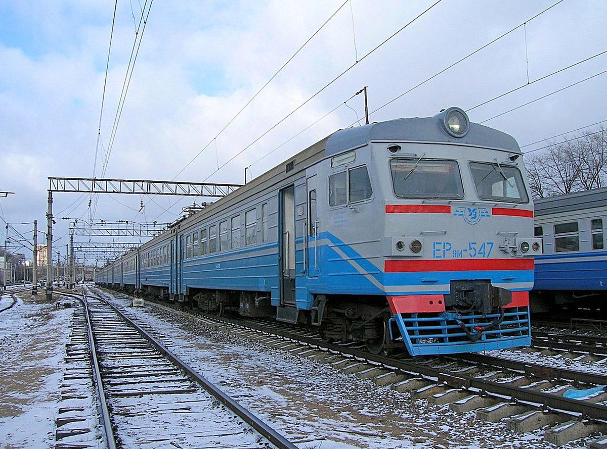 ЭР9М-547