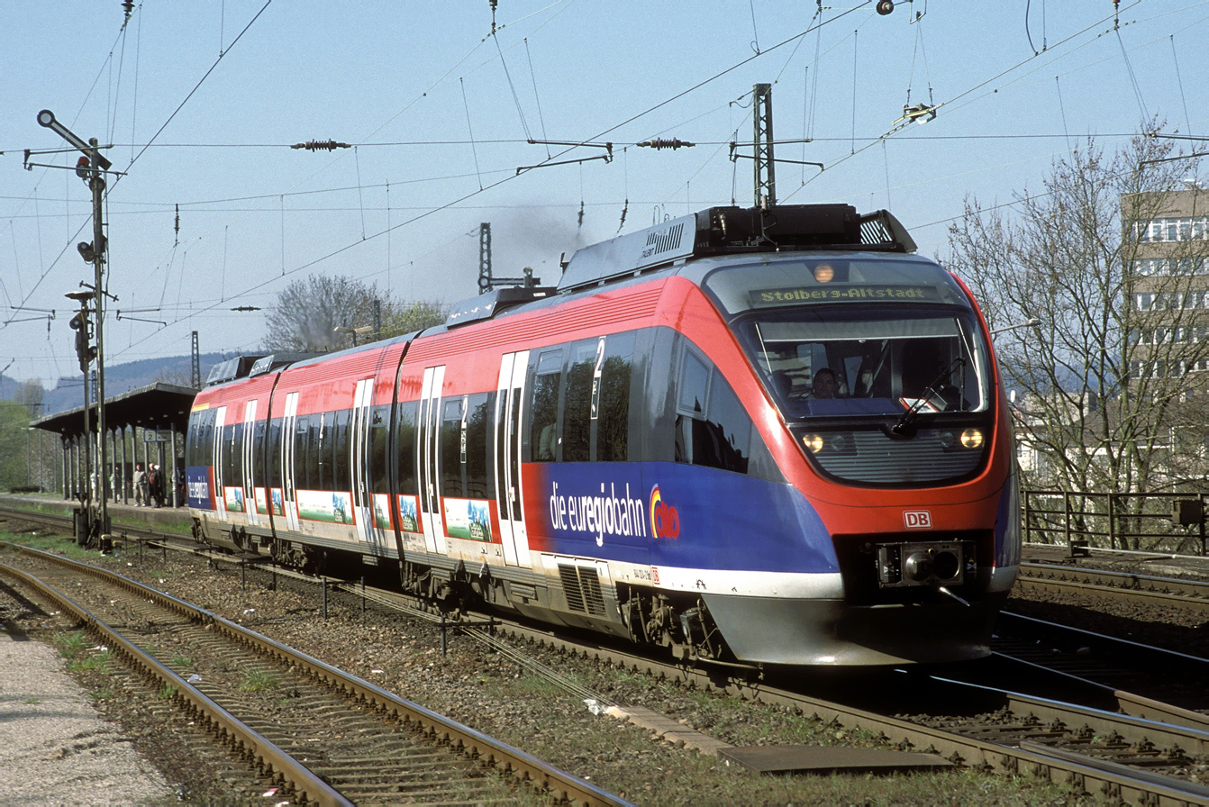 644 024