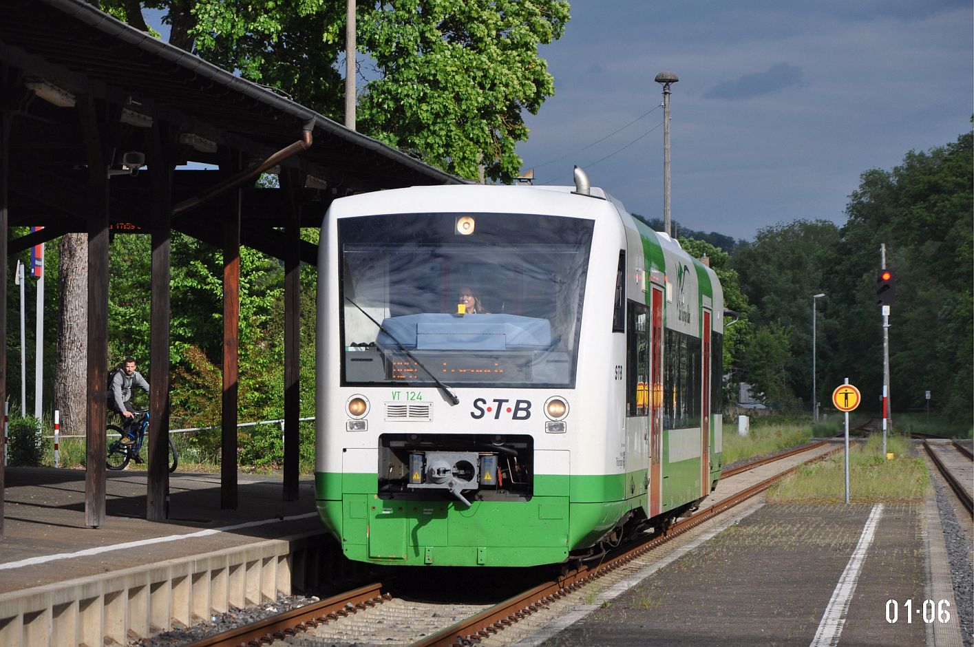 650 524