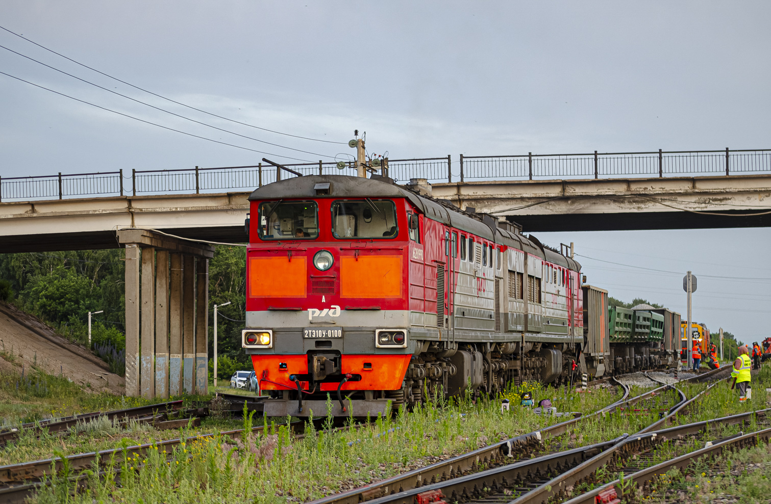 2ТЭ10У-0100