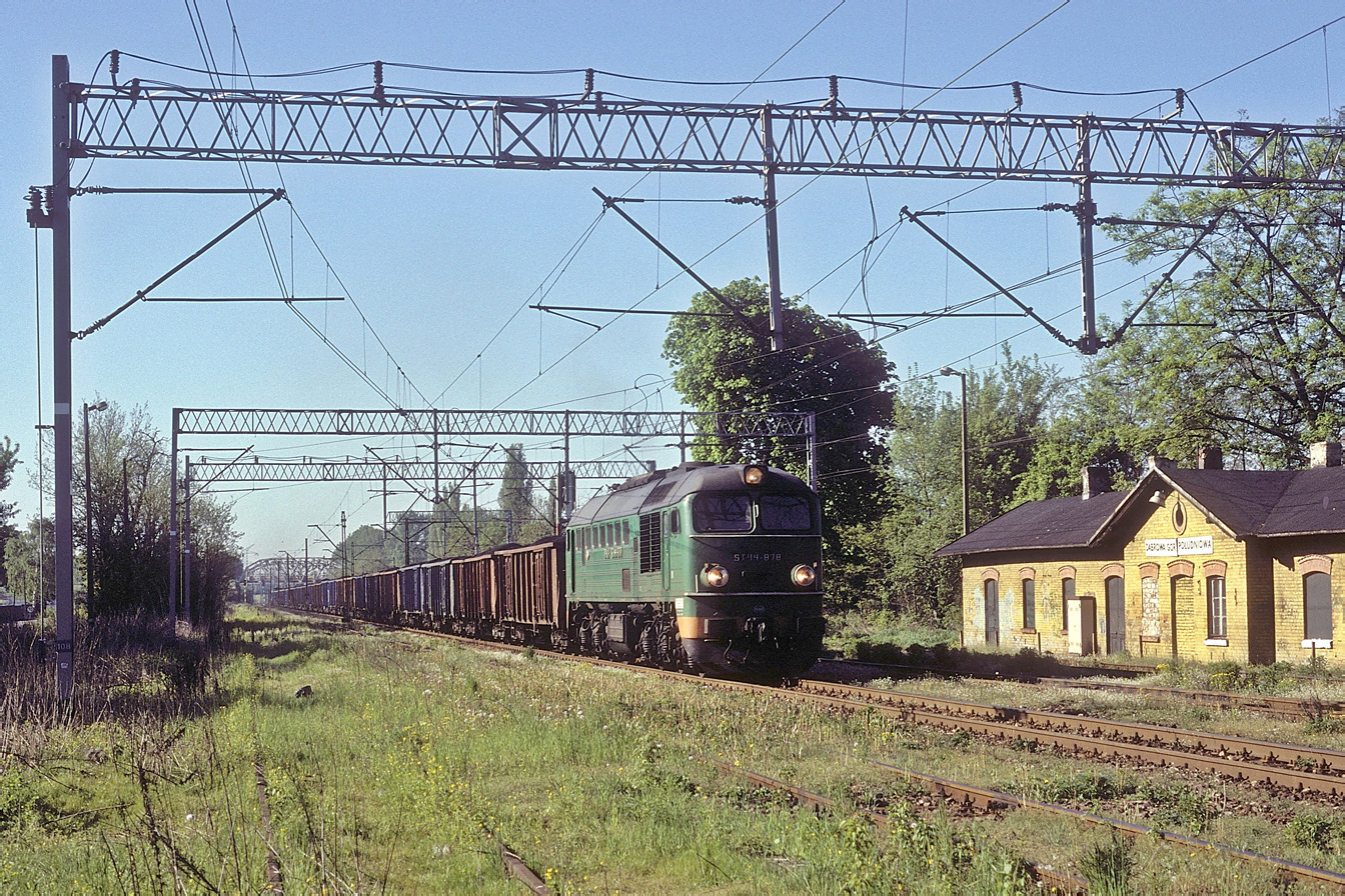 ST44-878