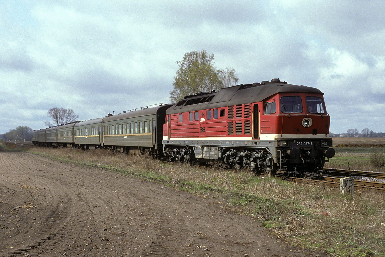 232 097-7
