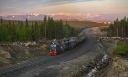 2ТЭ25КМ-0585 (October Railway)