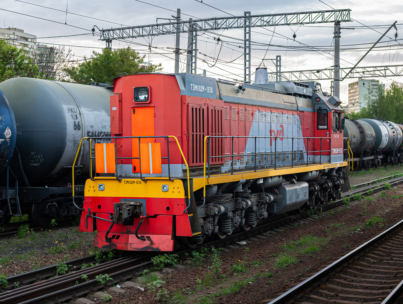 ТЭМ18ДМ-1936