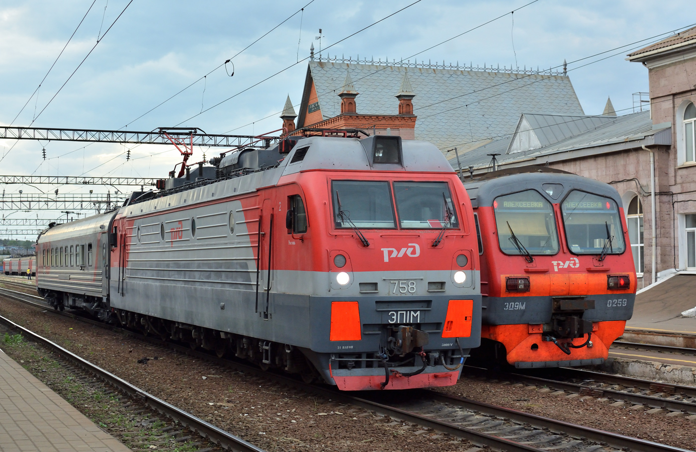 ЭП1М-758