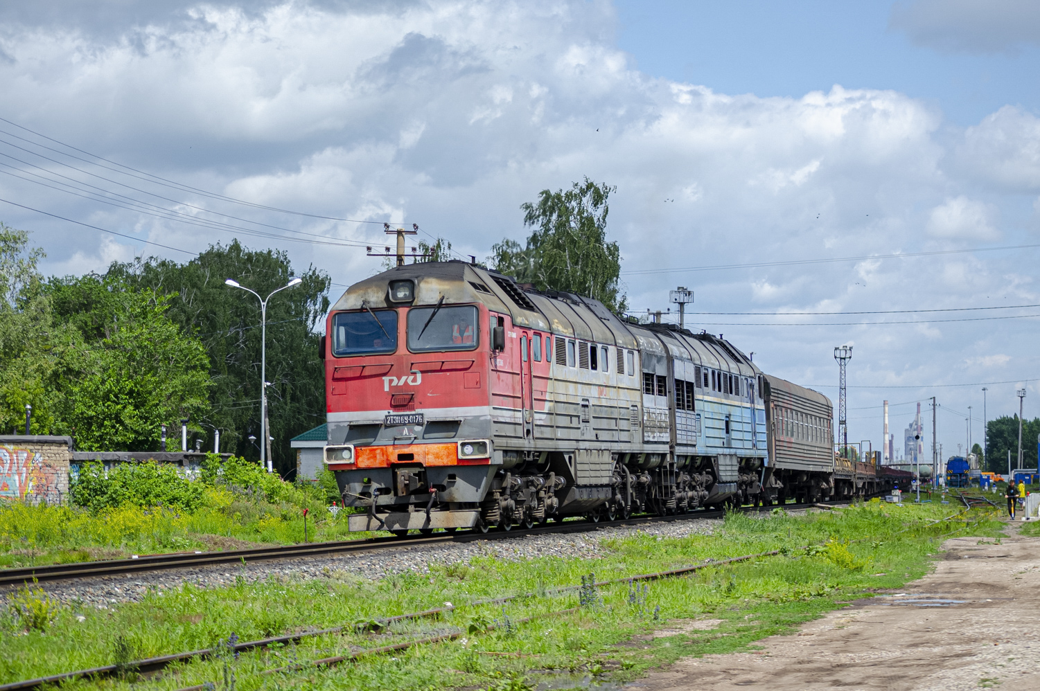 2ТЭ116У-0176