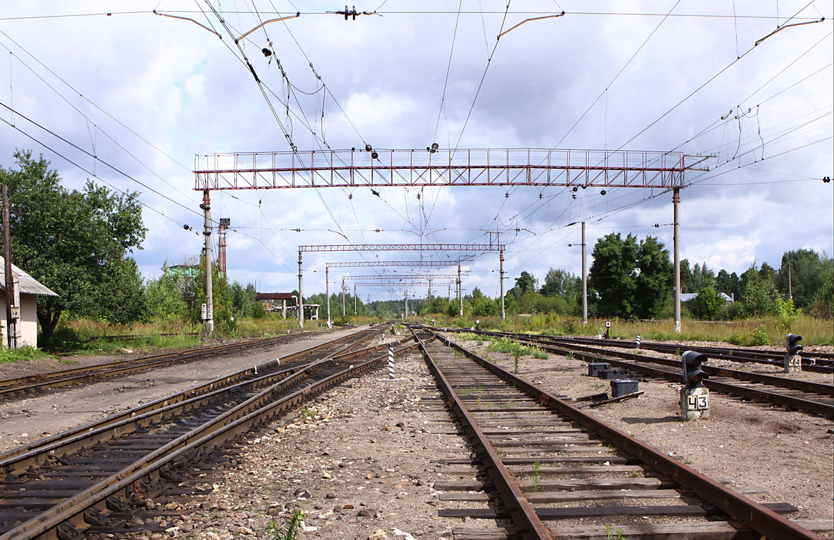 October Railway — Stations & ways