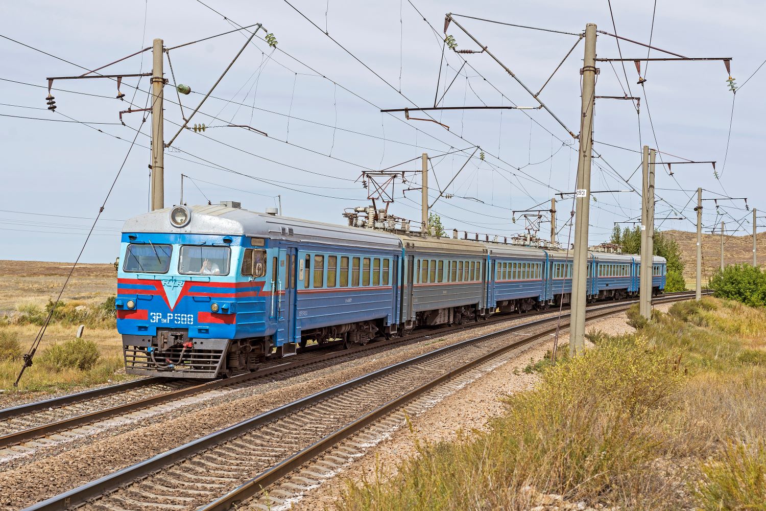 ЭР9МР-588