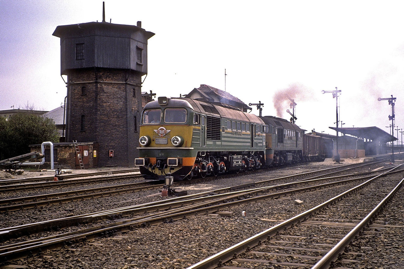 ST44-480
