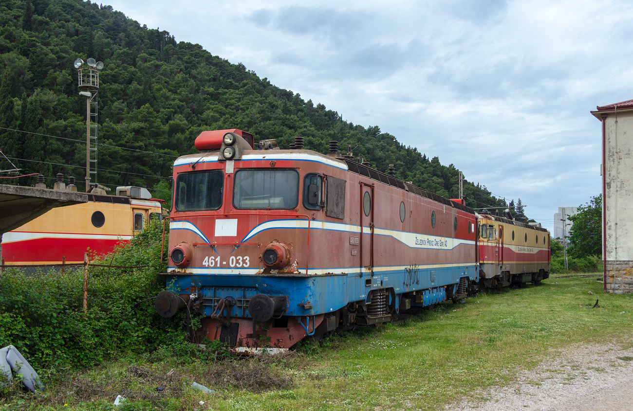 461-033