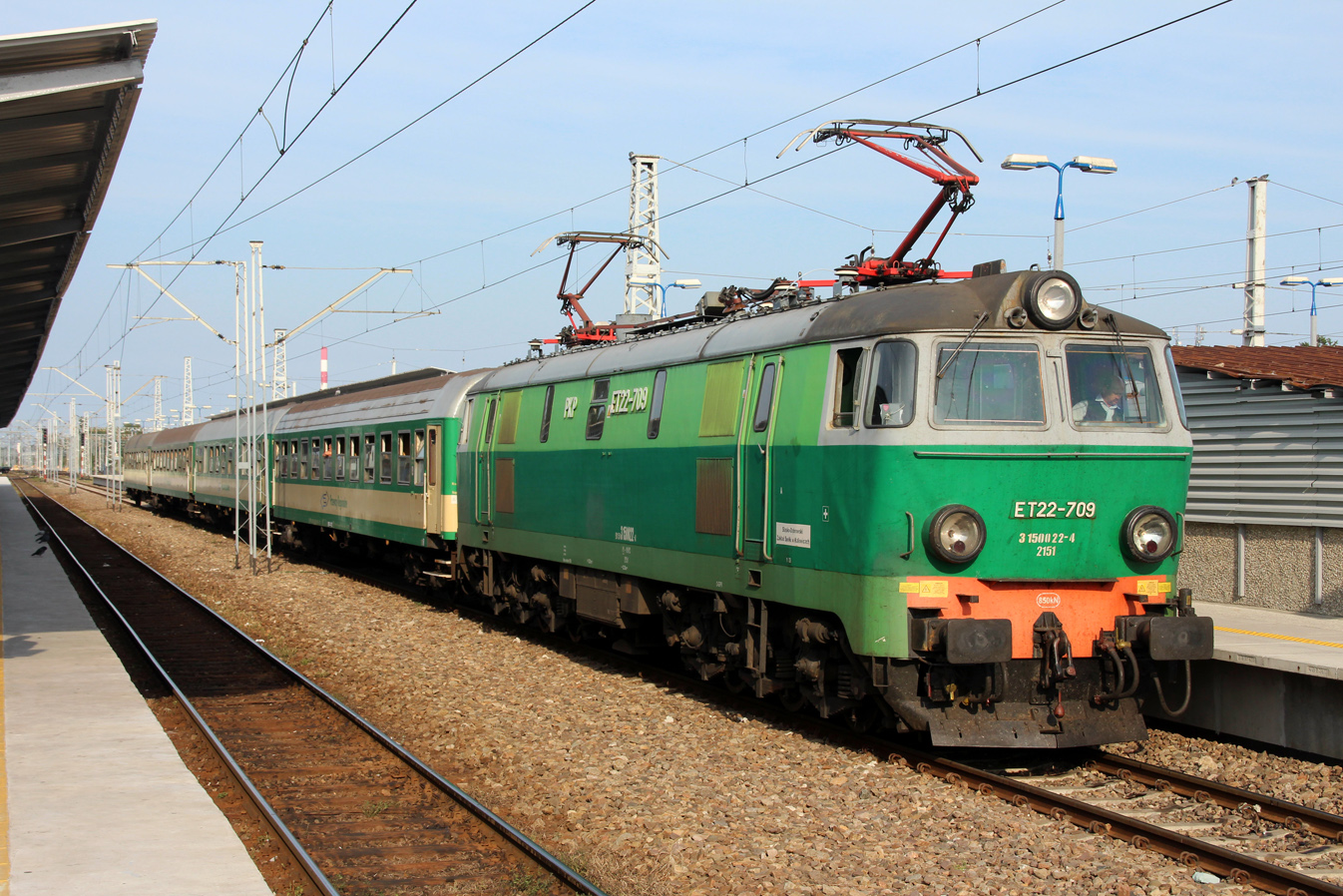 ET22-709