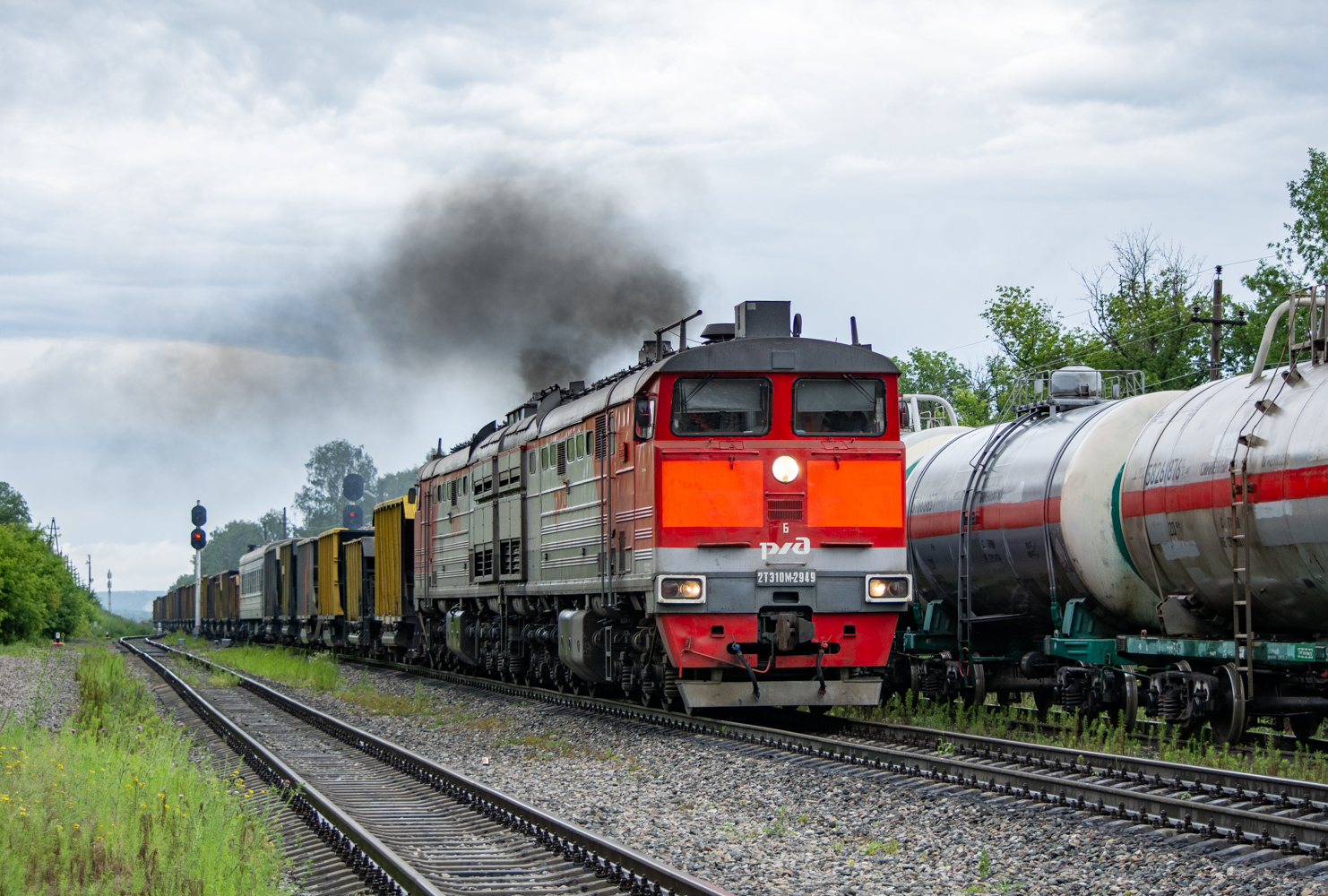 2ТЭ10М-2949