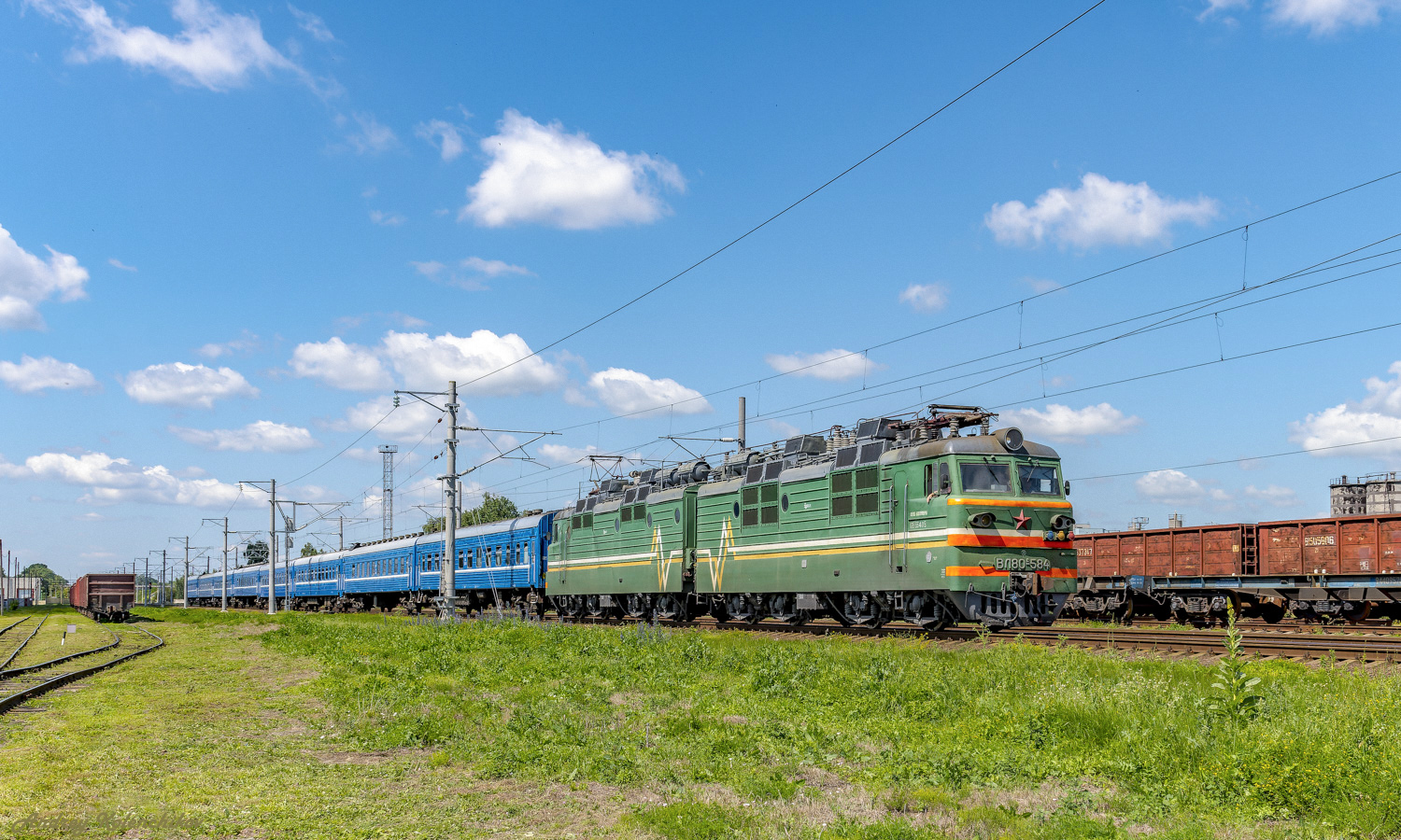 ВЛ80С-584