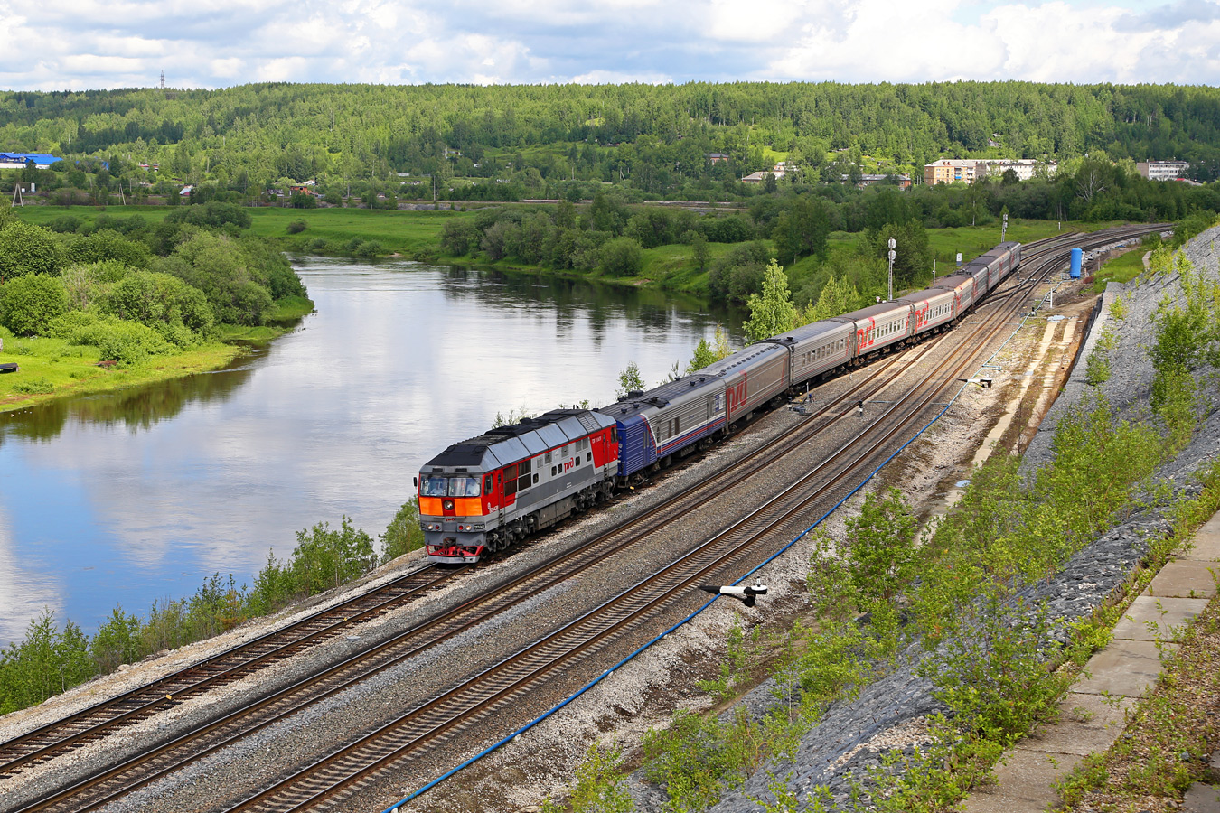ТЭП70-0438