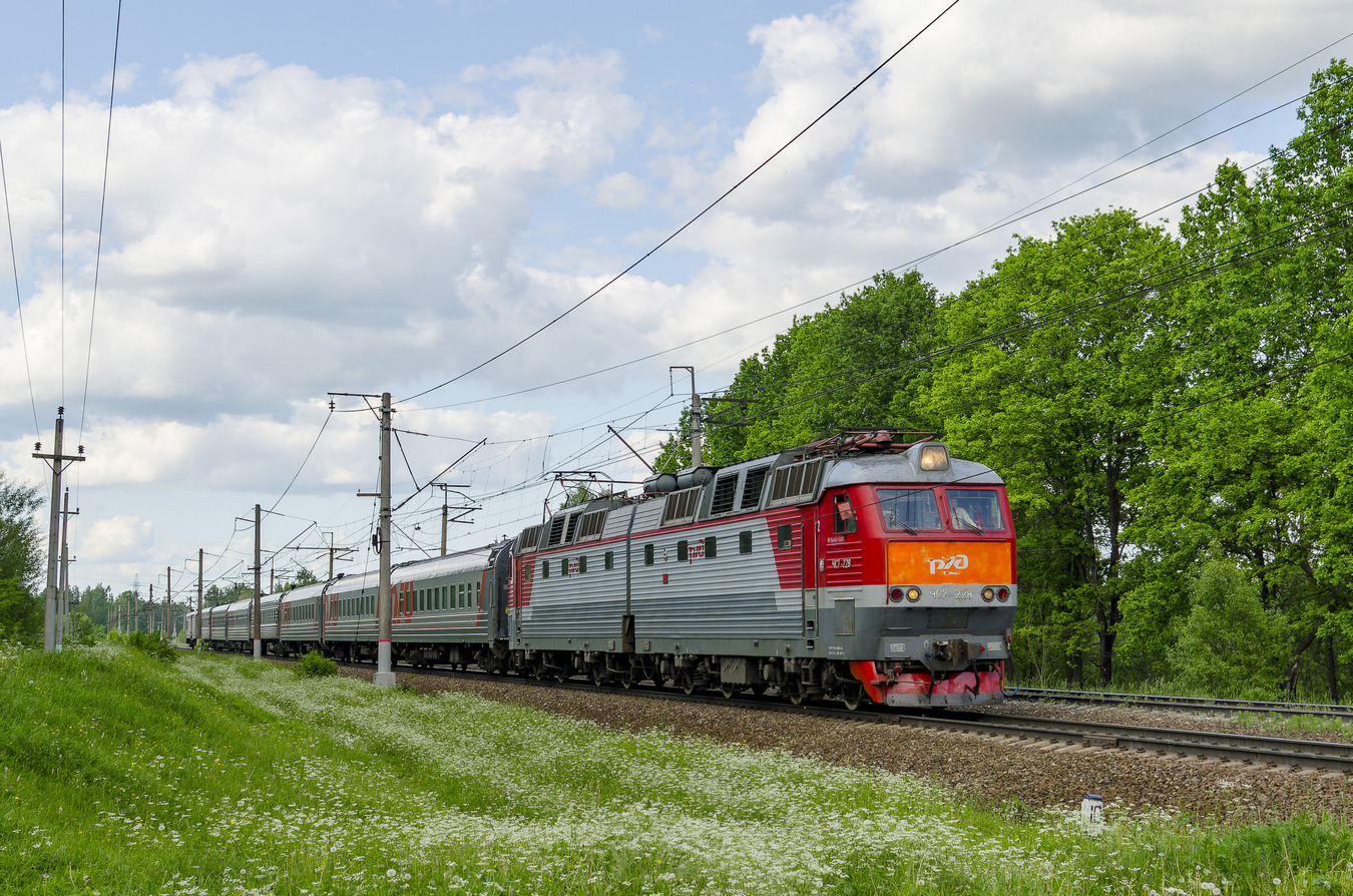 ЧС7-228