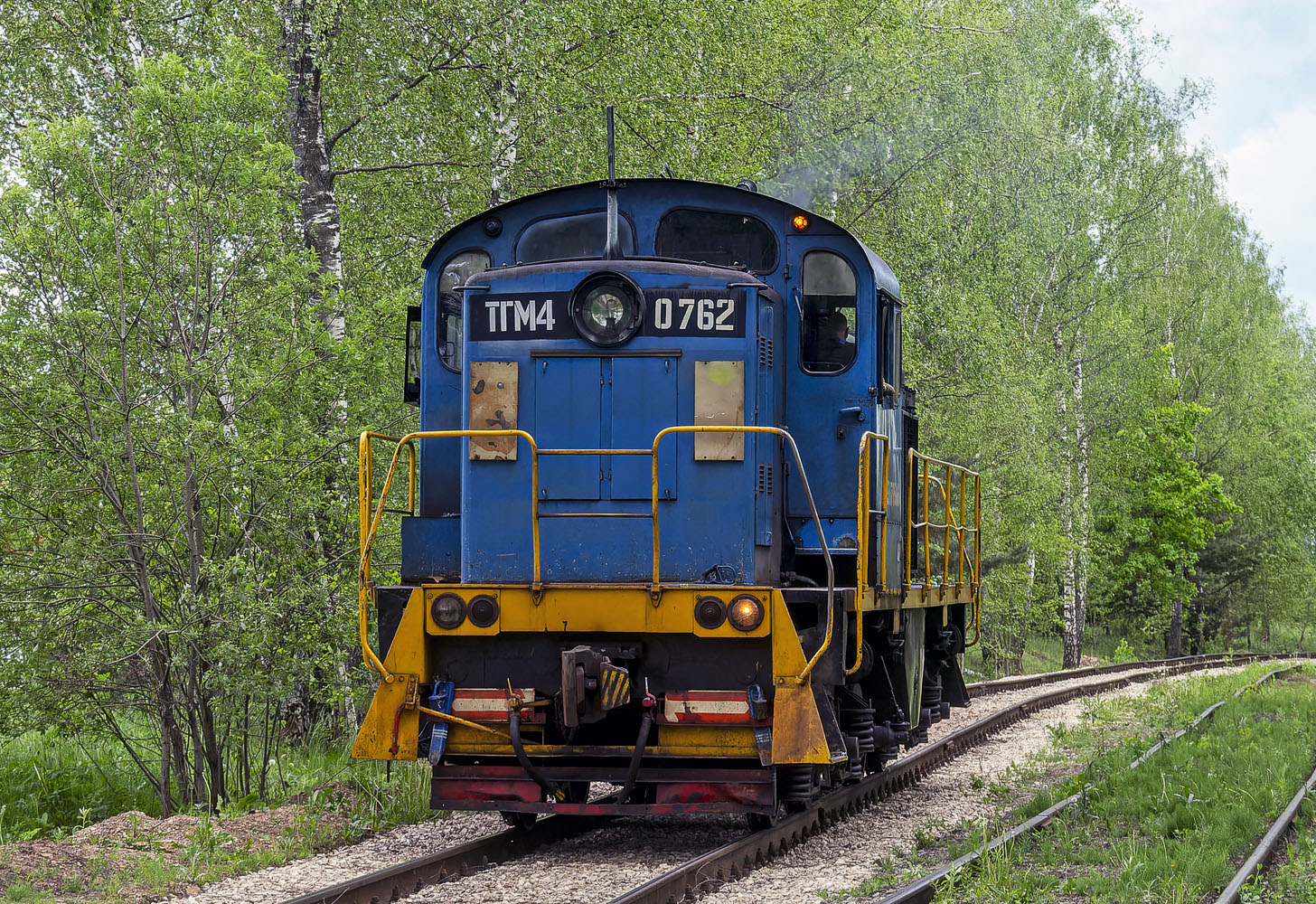 ТГМ4Б-0762