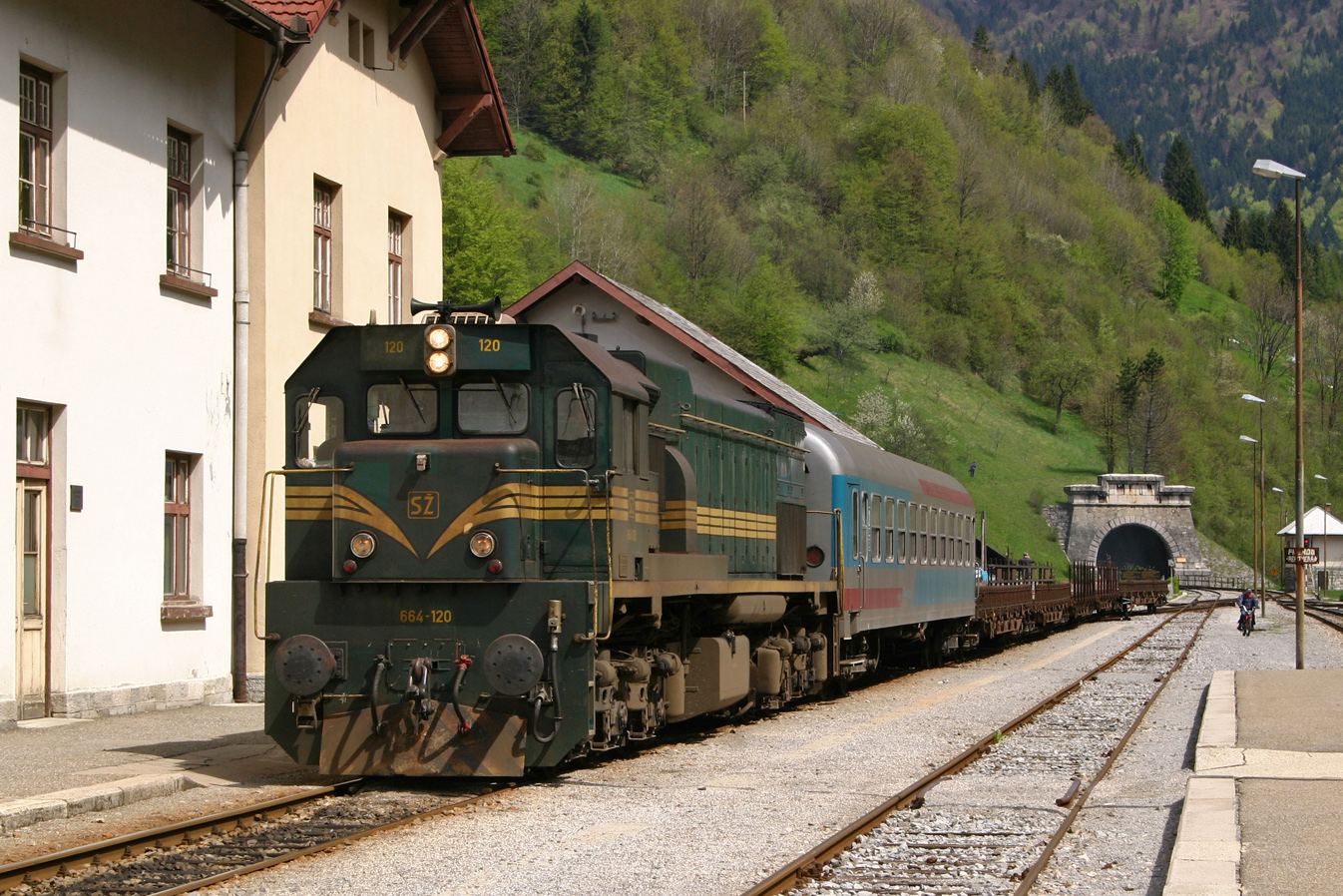 664-120
