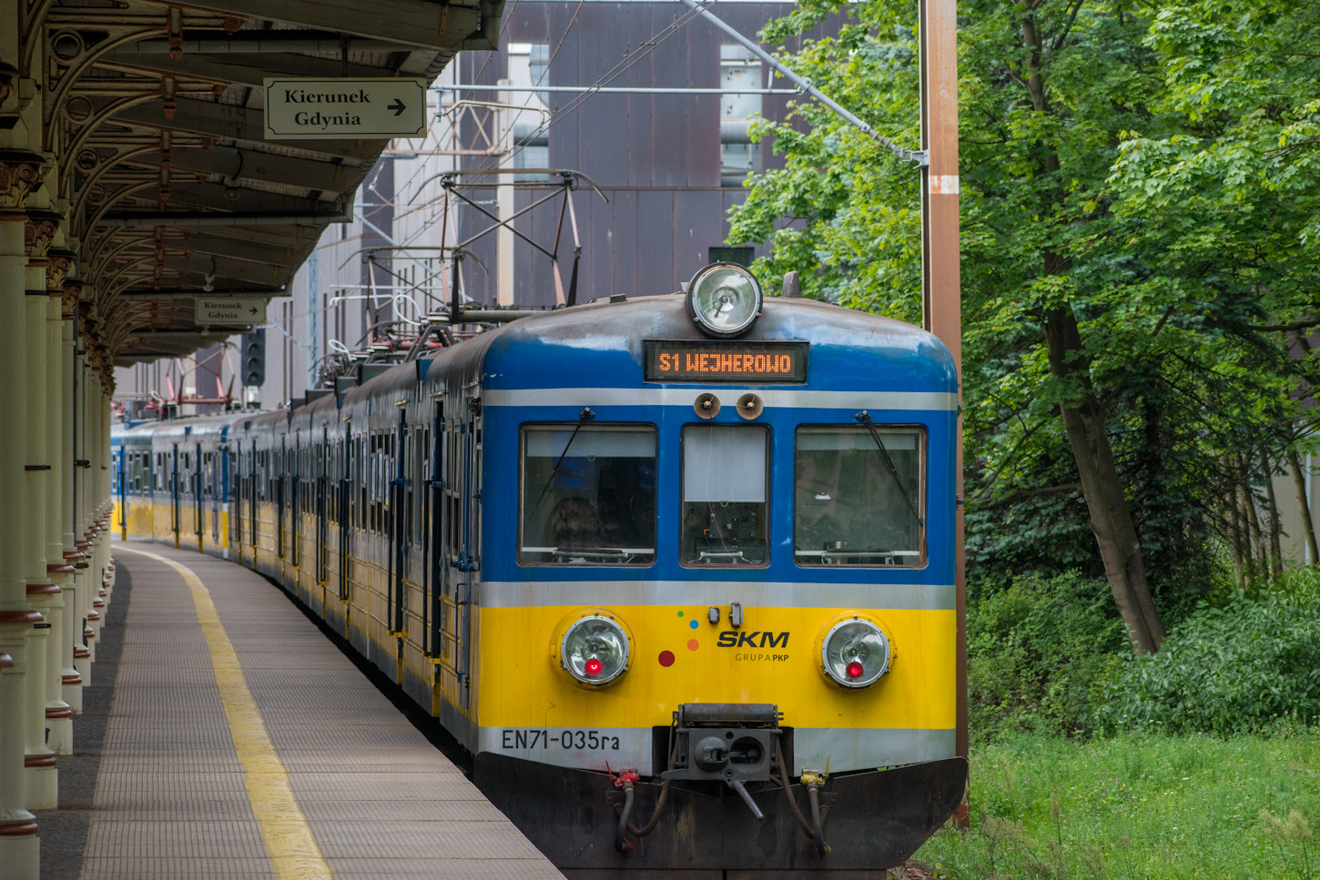 EN71-035
