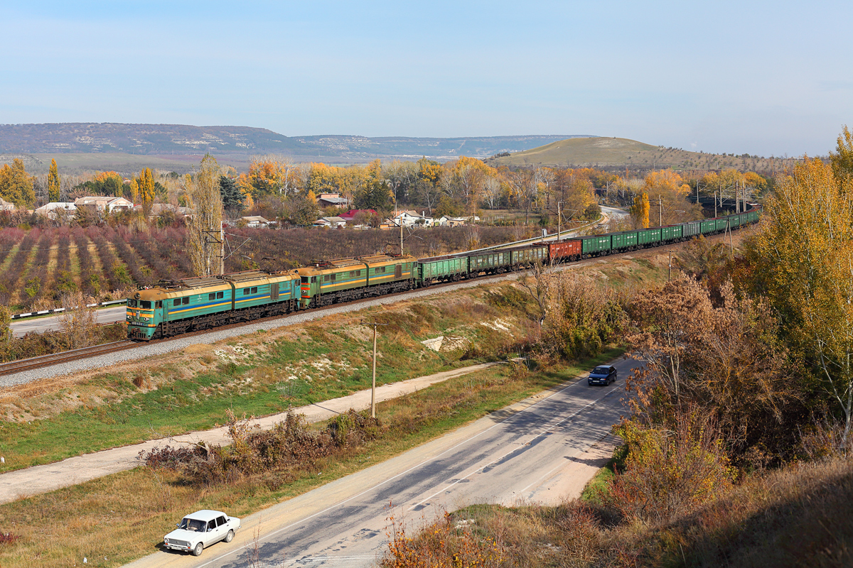 ВЛ8-402