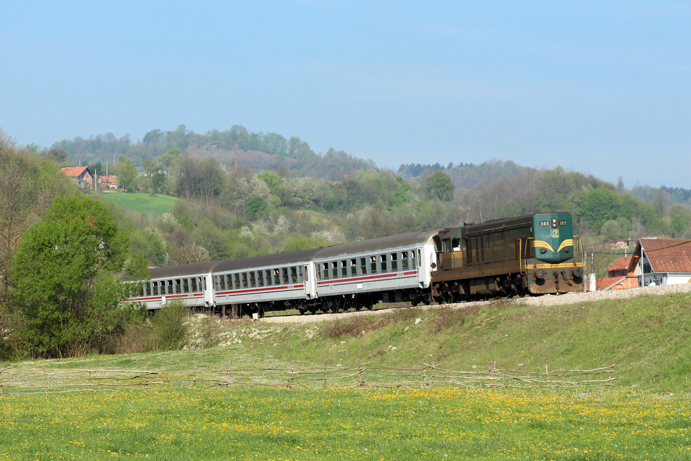 661-305
