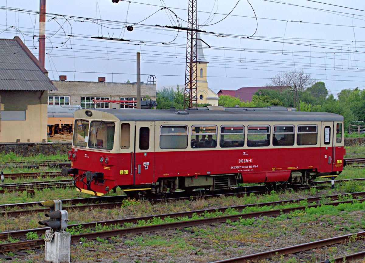 810 674-6