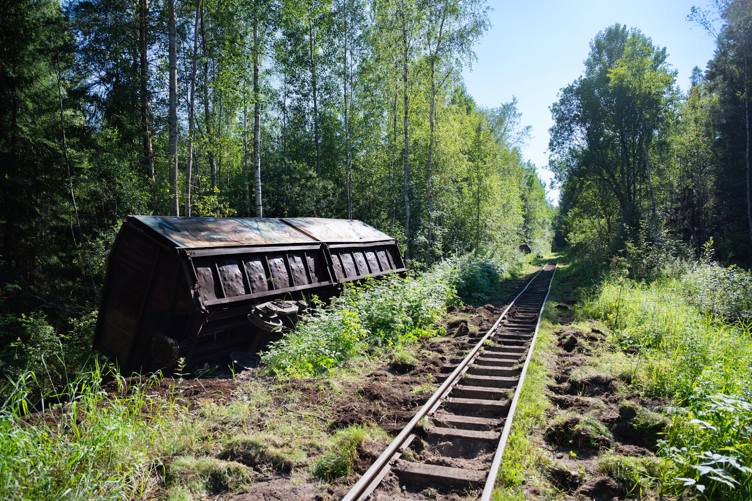 Oktobarska željeznica — Stations & ways