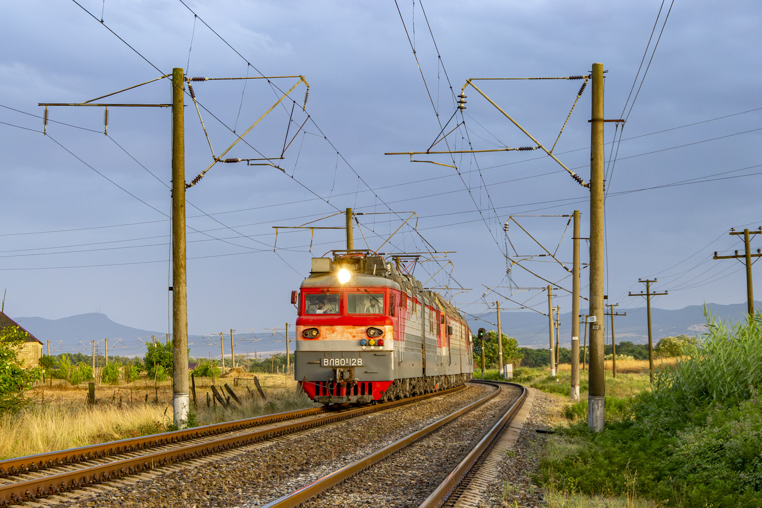 ВЛ80С-128