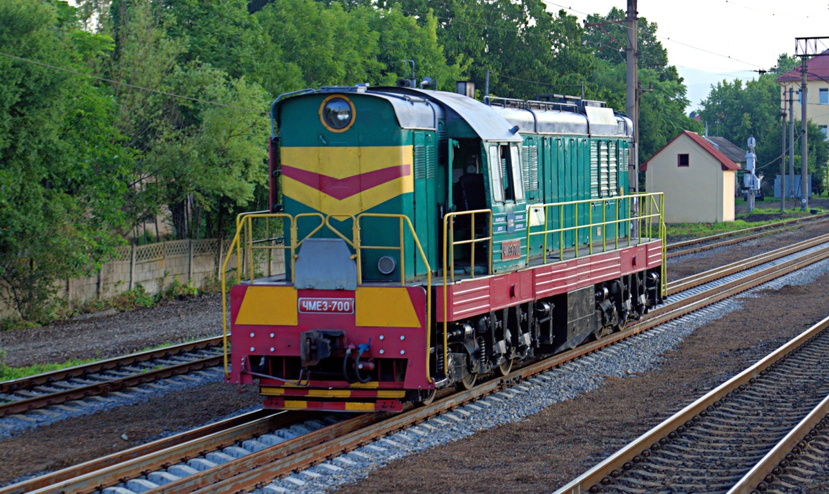 ЧМЭ3-700