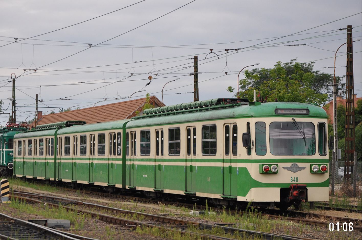 848