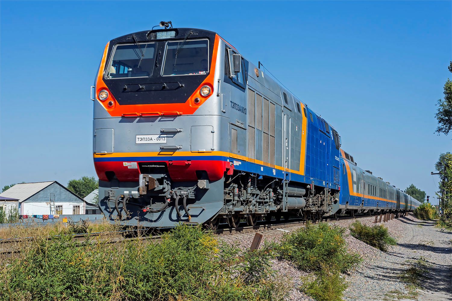 ТЭП33А-0013