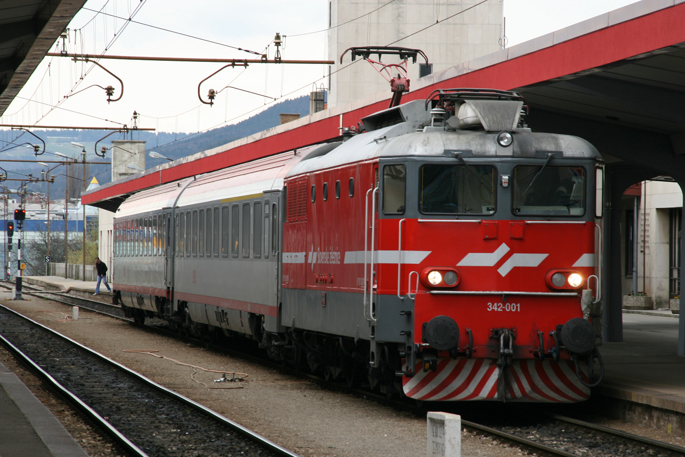 342-001