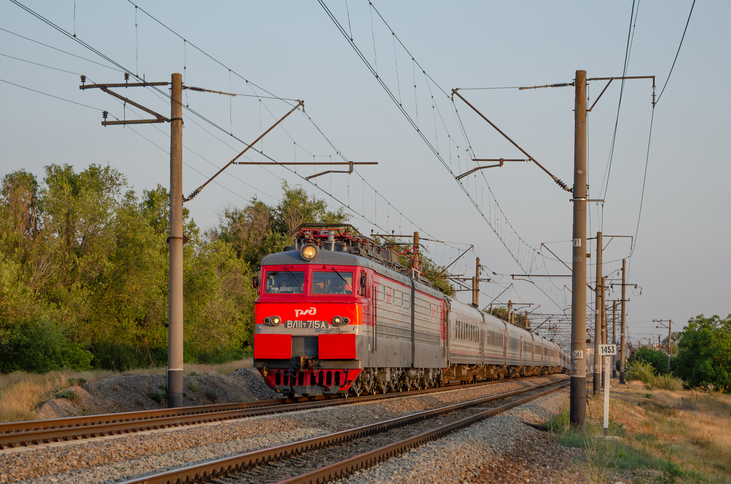 ВЛ11.8-715
