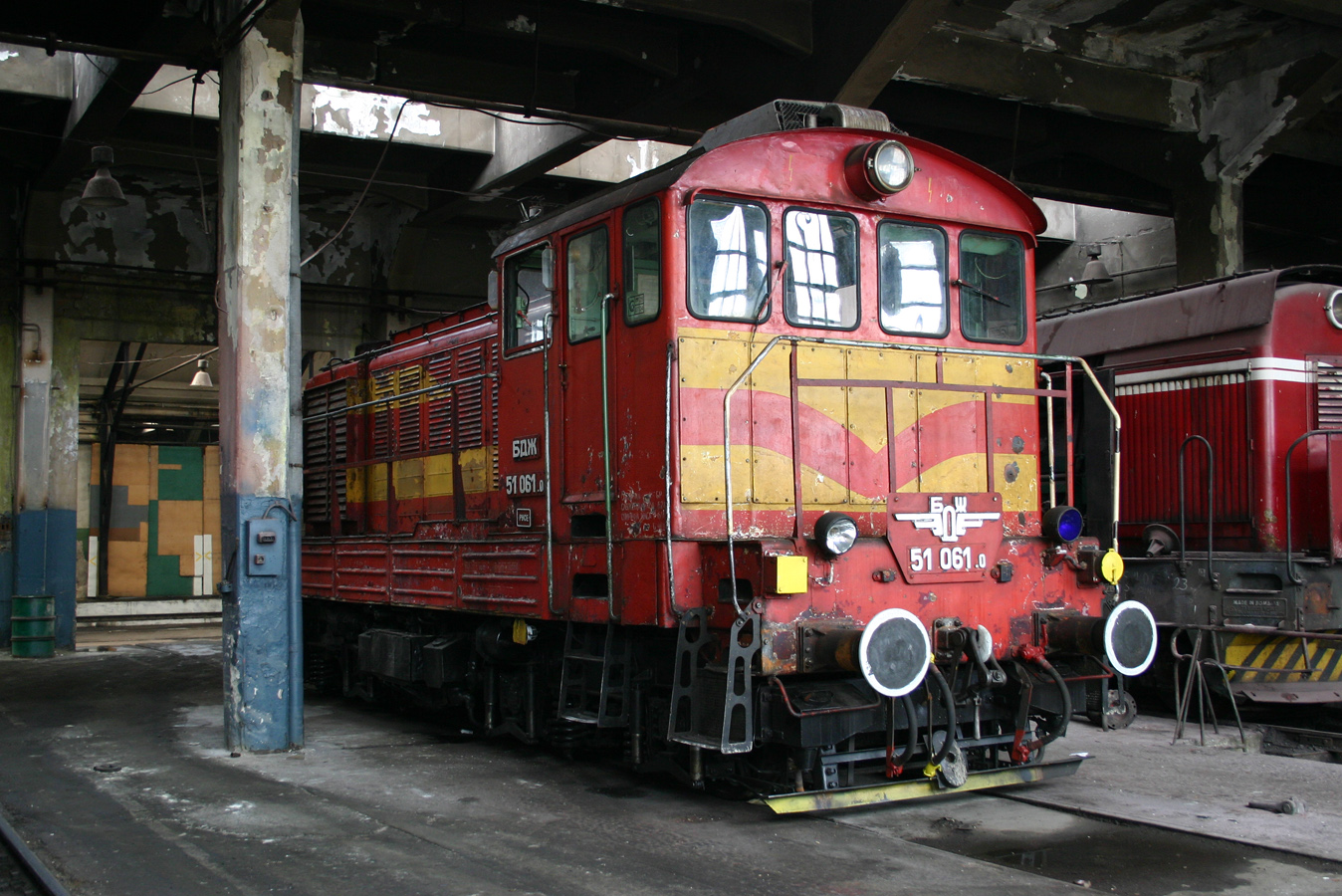 51 061