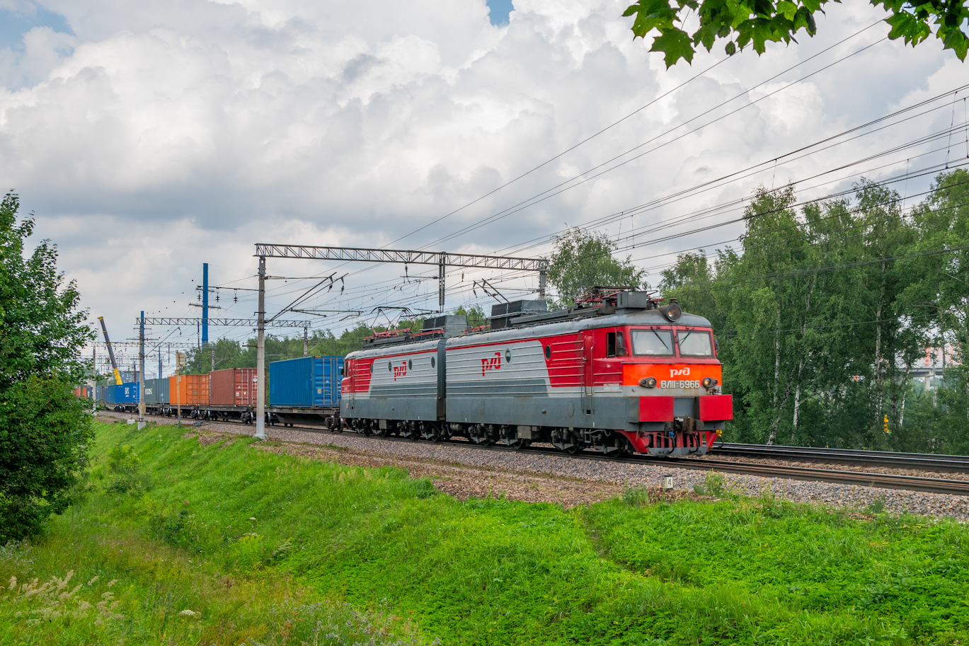 ВЛ11.8У-696