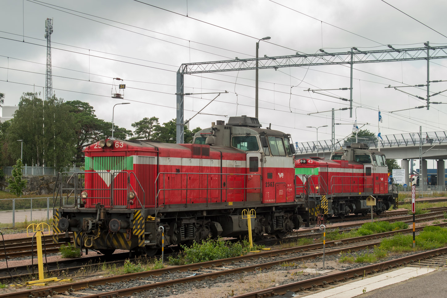 Dv12-2563