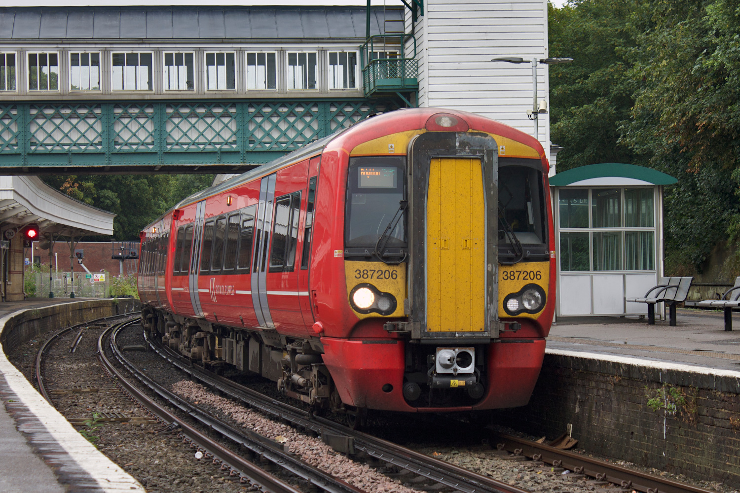 387206