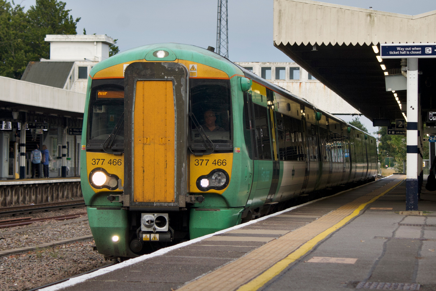 377466